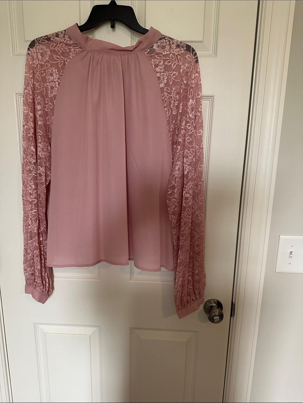 NWOT Fashion Nova Dusty Rose Lace Sleeve Blouse